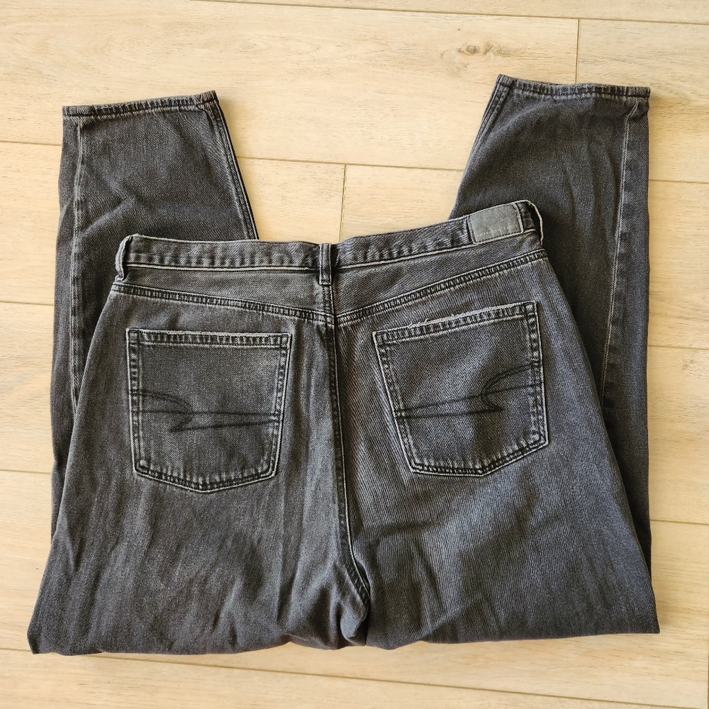 American Eagle Relaxed Mom Jean Womens Size 16 Long Faded Black Denim Destroyed - Picture 7 of 8